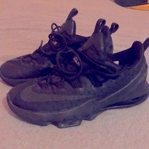 I am selling Lebron 13 lows